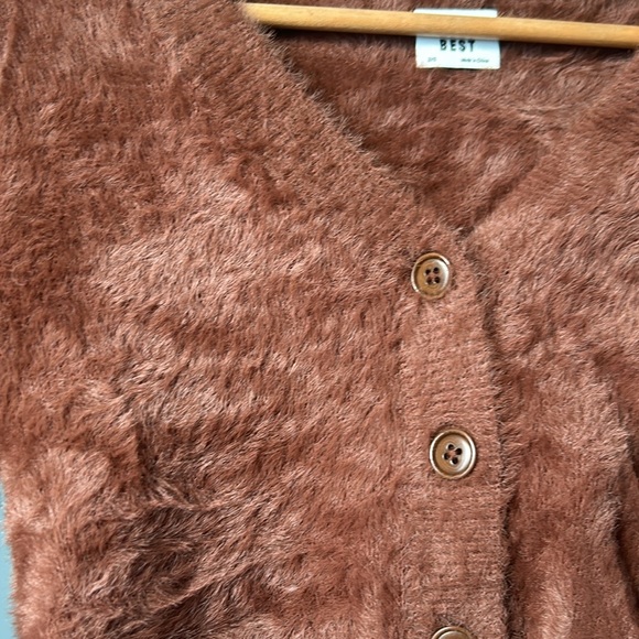 Cropped dark brown Aritzia XS button-up cardigan with a V neckline - Picture 2 of 4